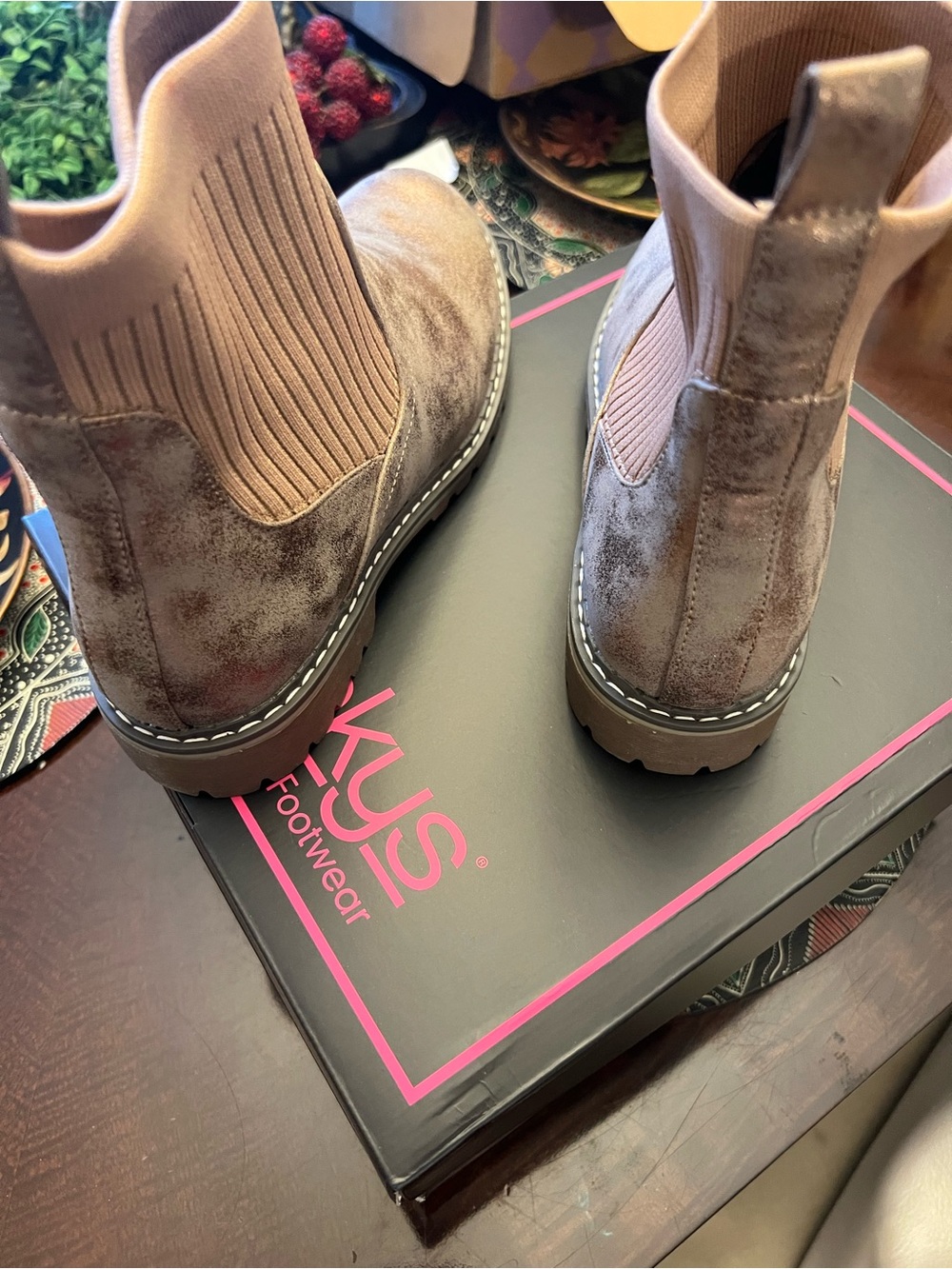 Ladies boots